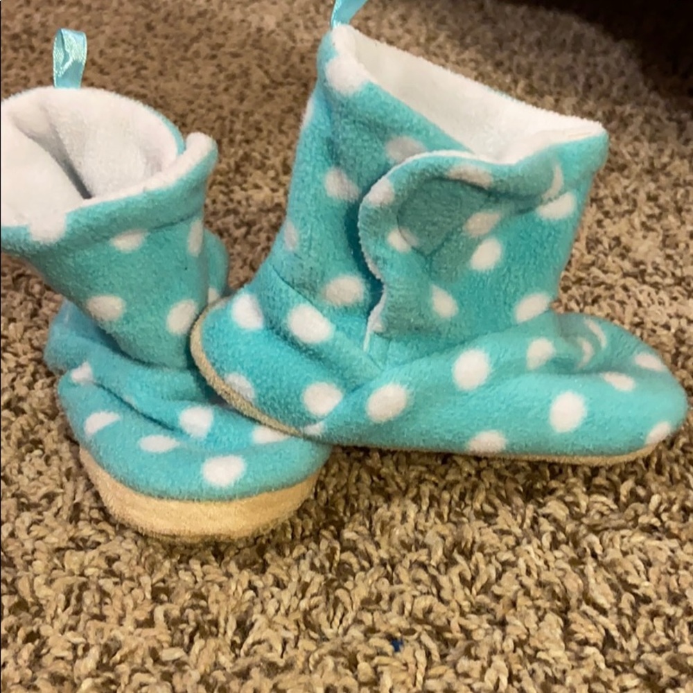 3/$10 EUC Old Navy Toddler Fleece House Shoes